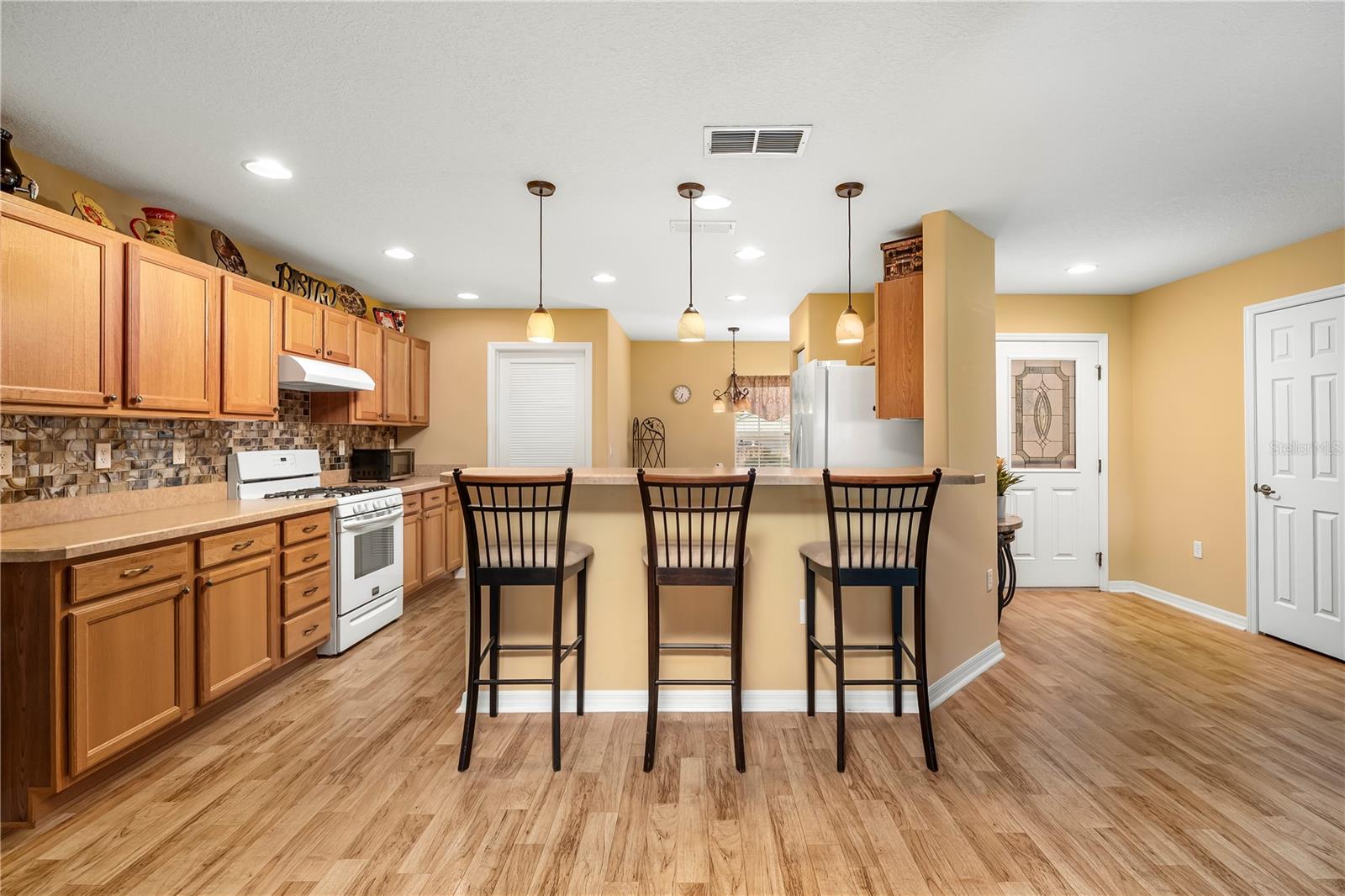 Image 13 of 34 For 8180 80th Terrace