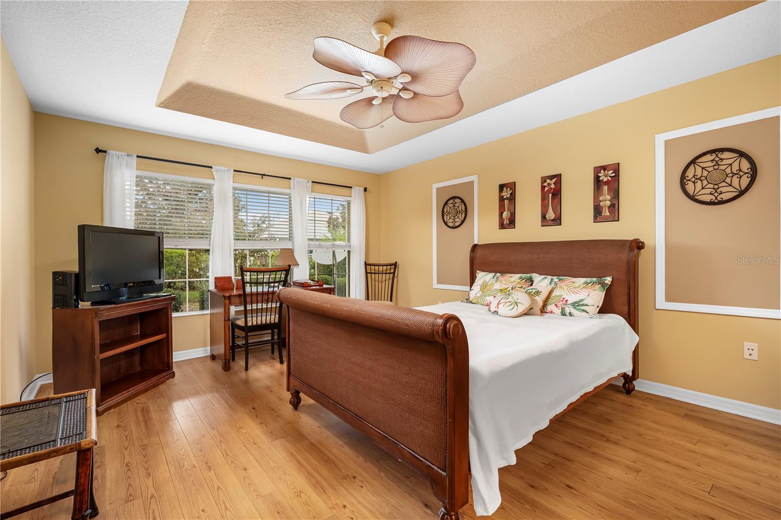 Image 18 of 34 For 8180 80th Terrace