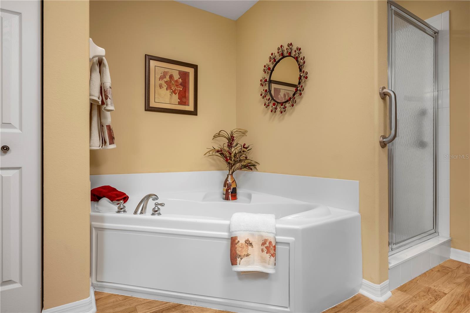 Image 23 of 34 For 8180 80th Terrace