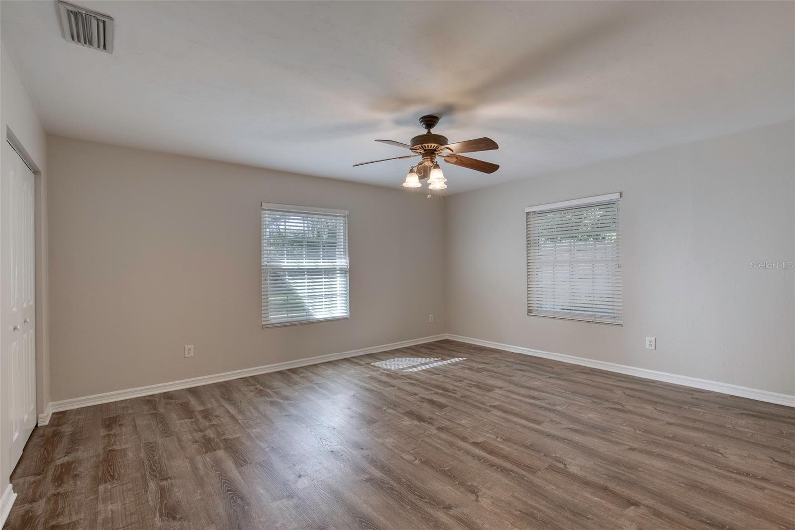 Image 16 of 70 For 12146 24th Avenue