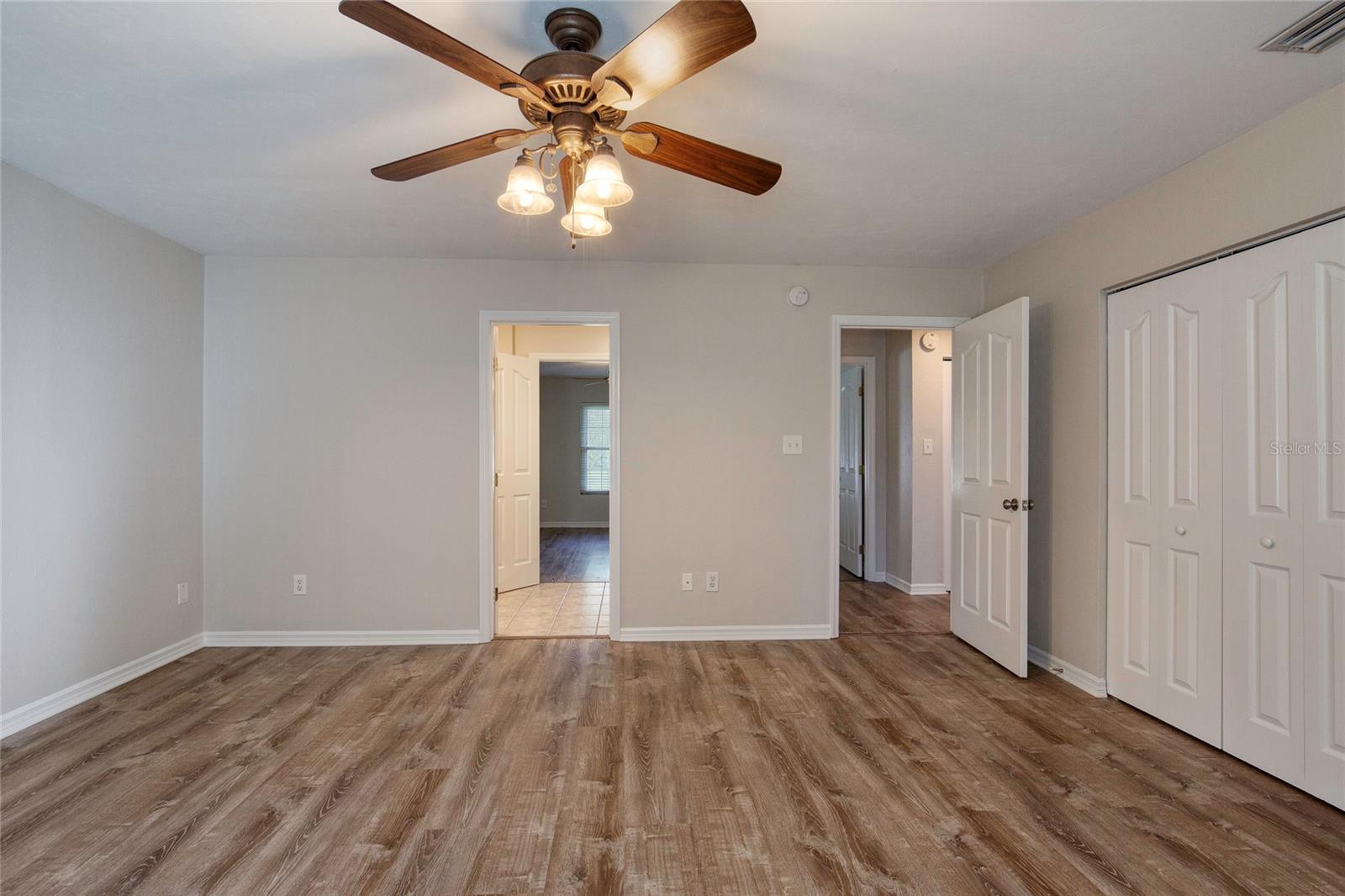 Image 19 of 70 For 12146 24th Avenue