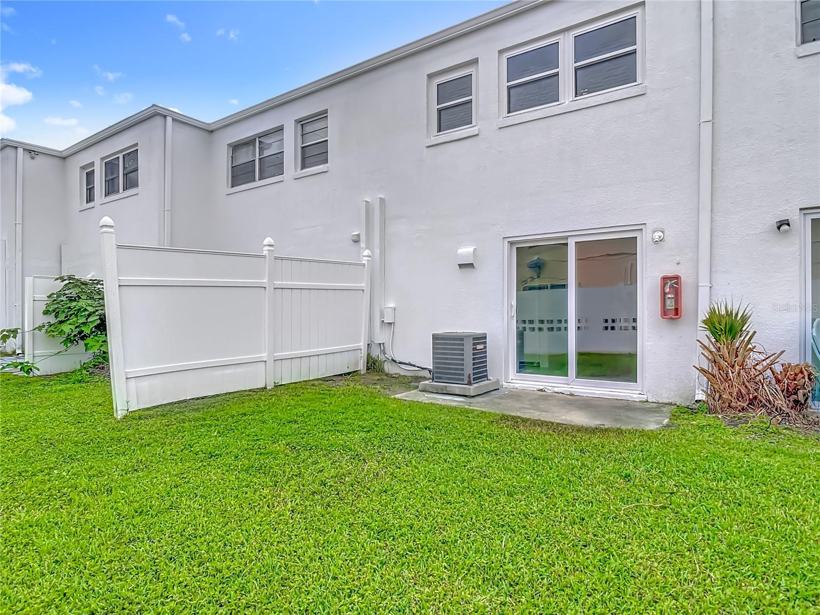 Image 22 of 31 For 1610 Palmetto Avenue 4