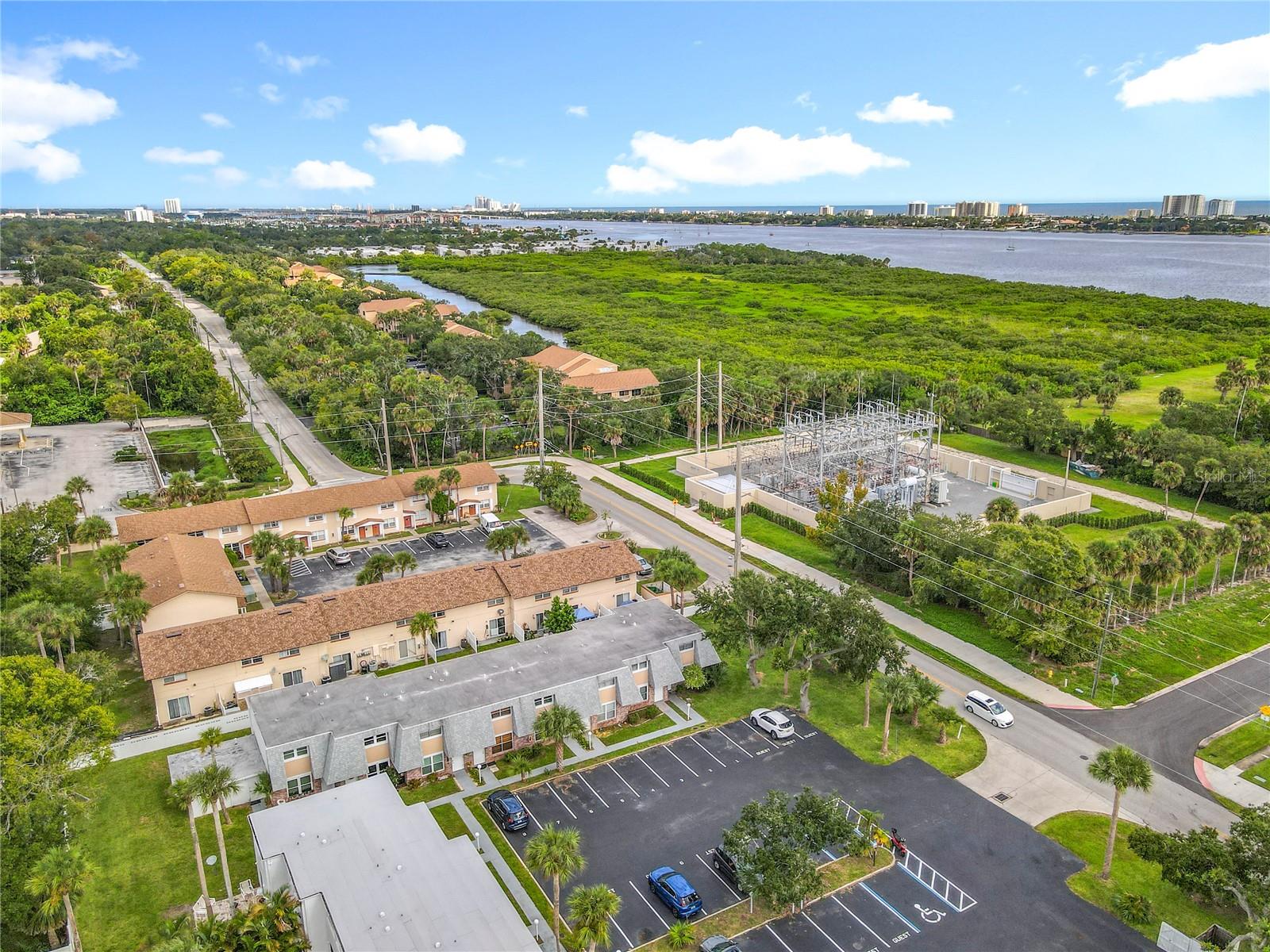Image 25 of 31 For 1610 Palmetto Avenue 4