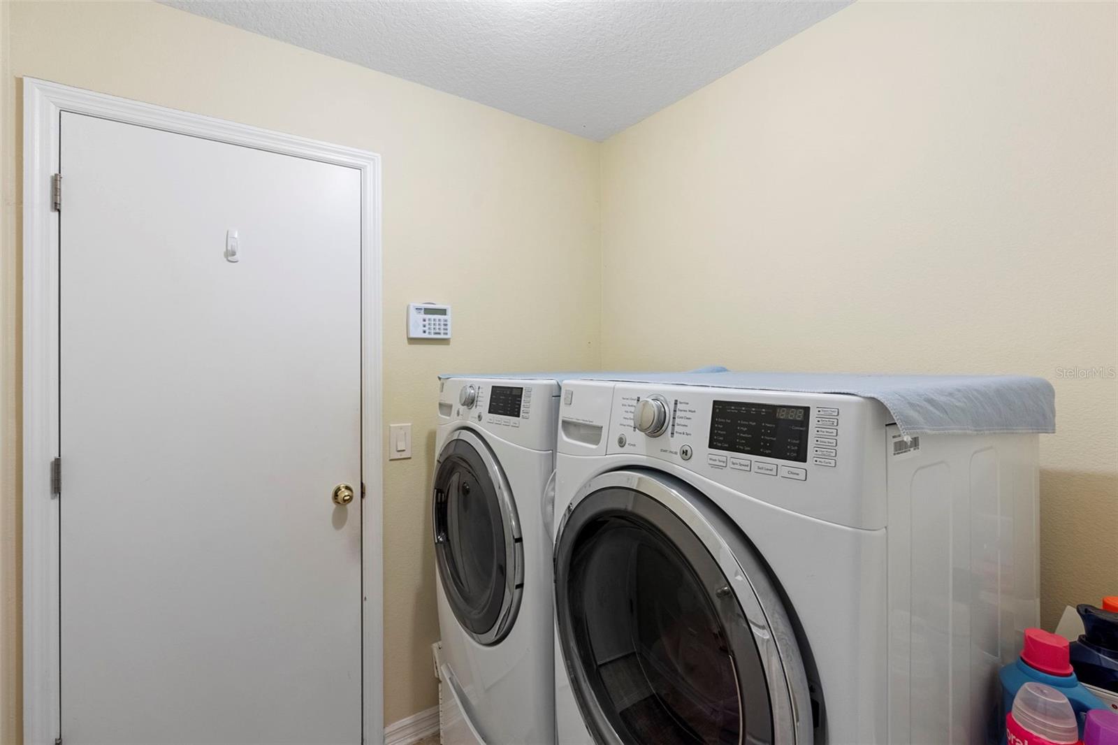 Image 31 of 42 For 274 Knot Hole Circle