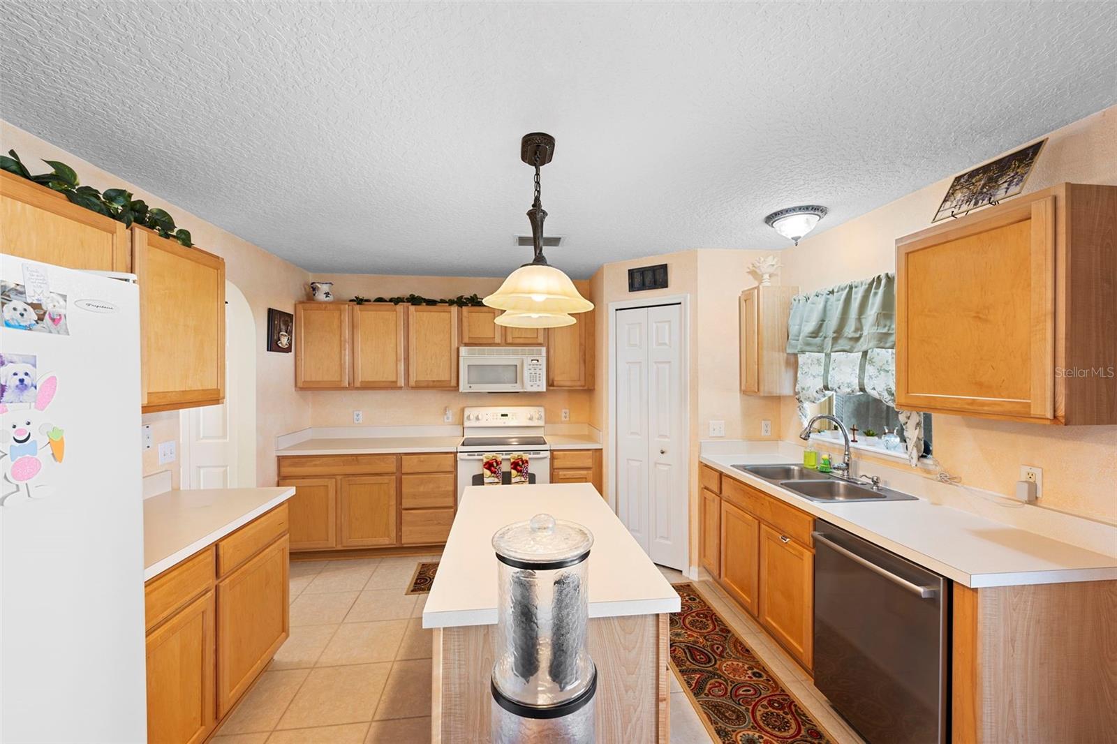 Image 36 of 50 For 1205 Greater Eagle Court