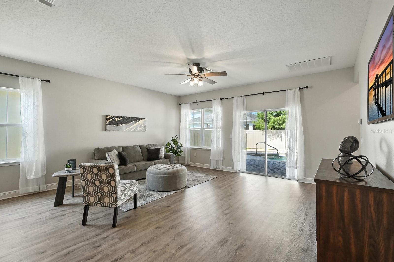 Image 17 of 40 For 5428 Estero Loop