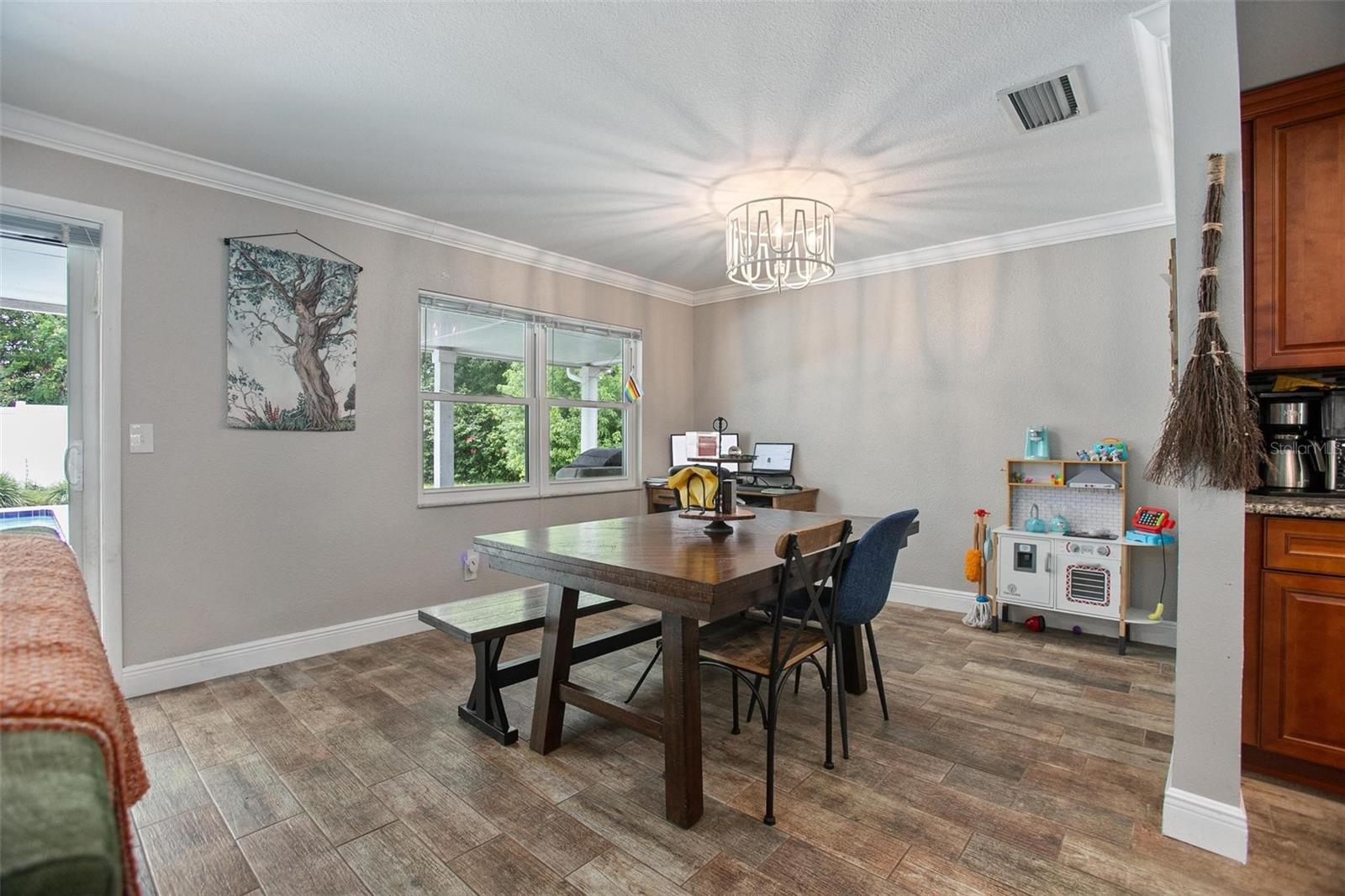 Image 6 of 18 For 3214 Lowndes Drive