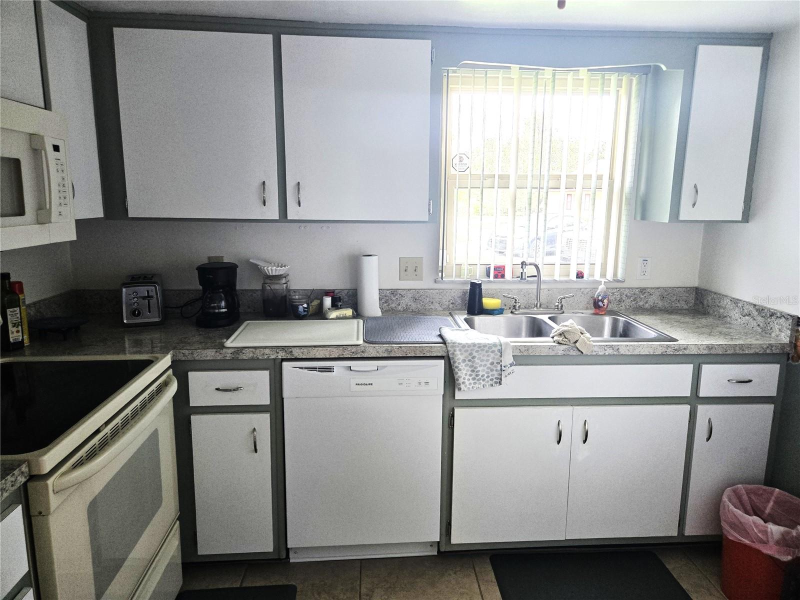 Image 6 of 19 For 35 Villa Villar Court 350