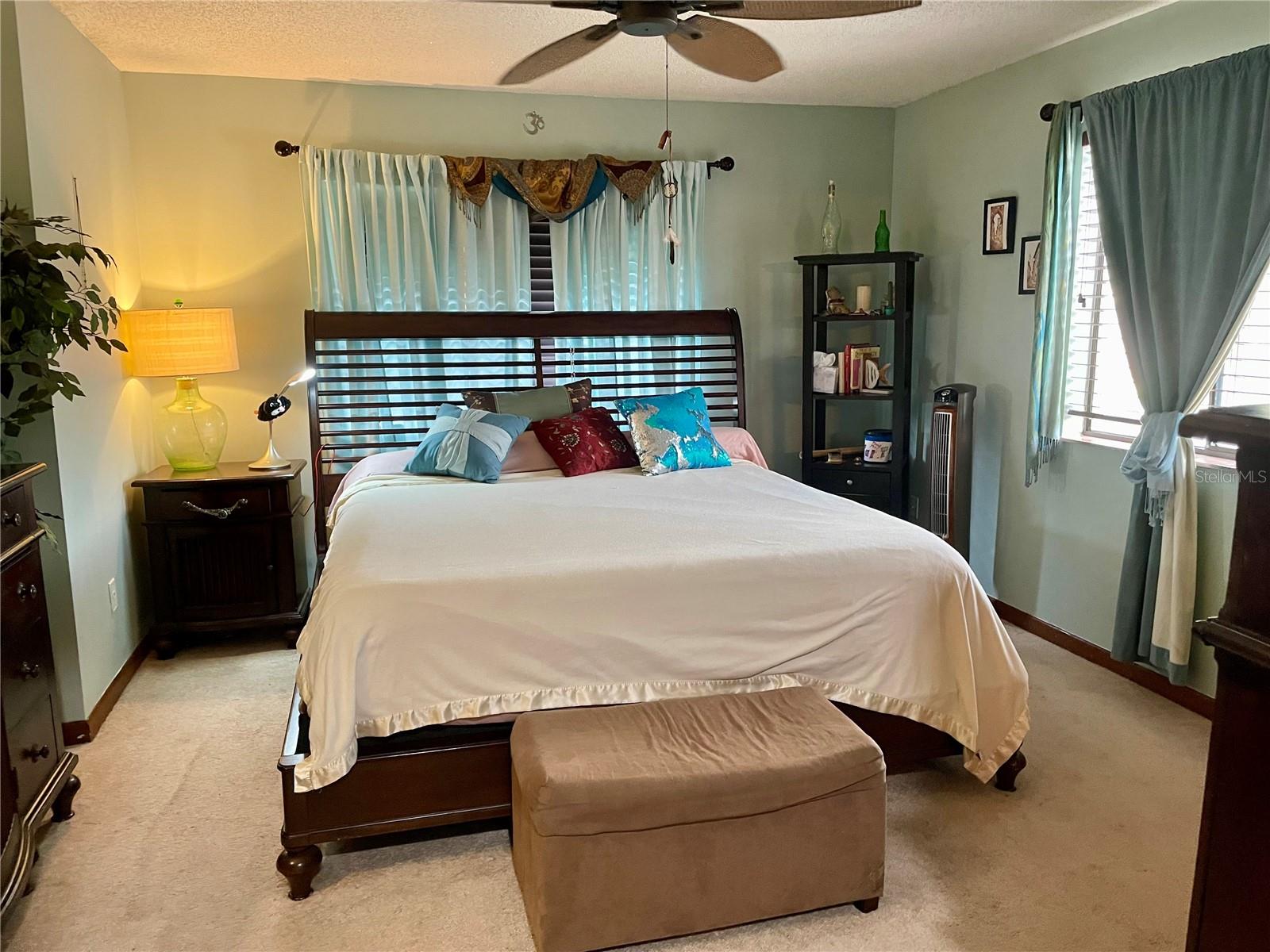 Image 22 of 42 For 2615 Willow Oak Drive