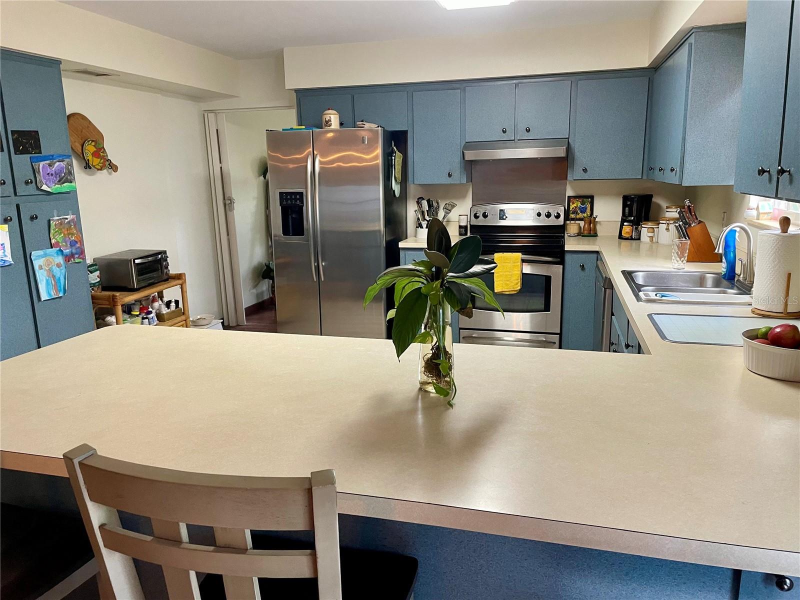 Image 7 of 42 For 2615 Willow Oak Drive