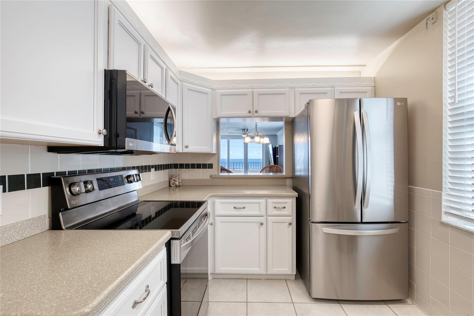 Image 17 of 60 For 3370 Ocean Shore Boulevard 404