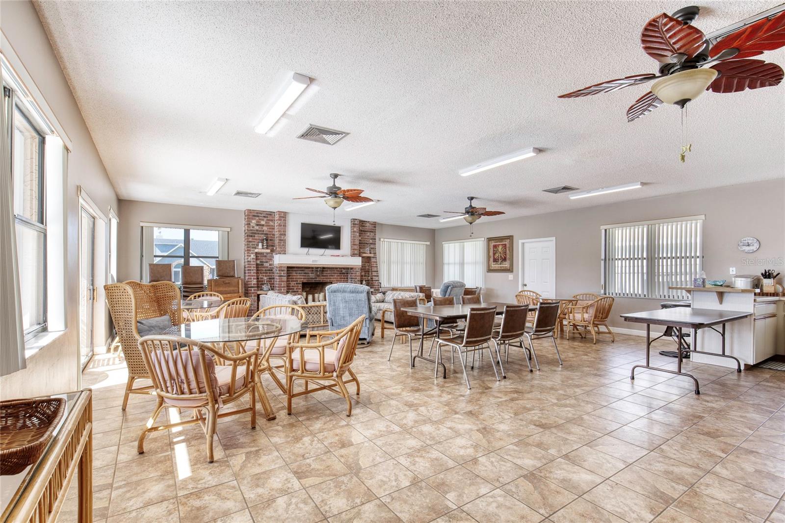 Image 40 of 60 For 3370 Ocean Shore Boulevard 404