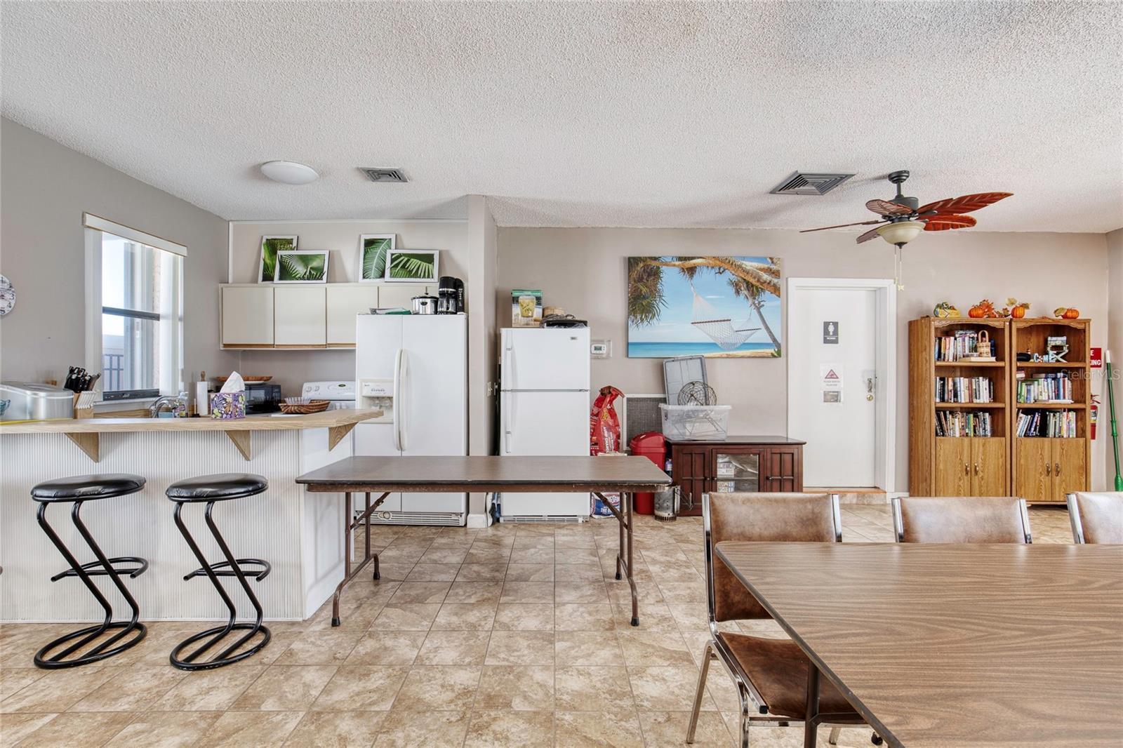 Image 42 of 60 For 3370 Ocean Shore Boulevard 404