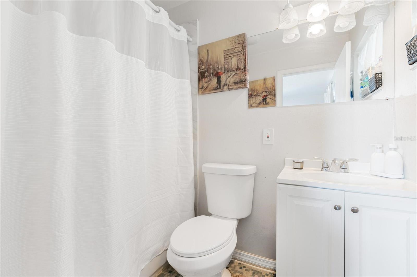 Image 11 of 21 For 1794 Saxon Boulevard