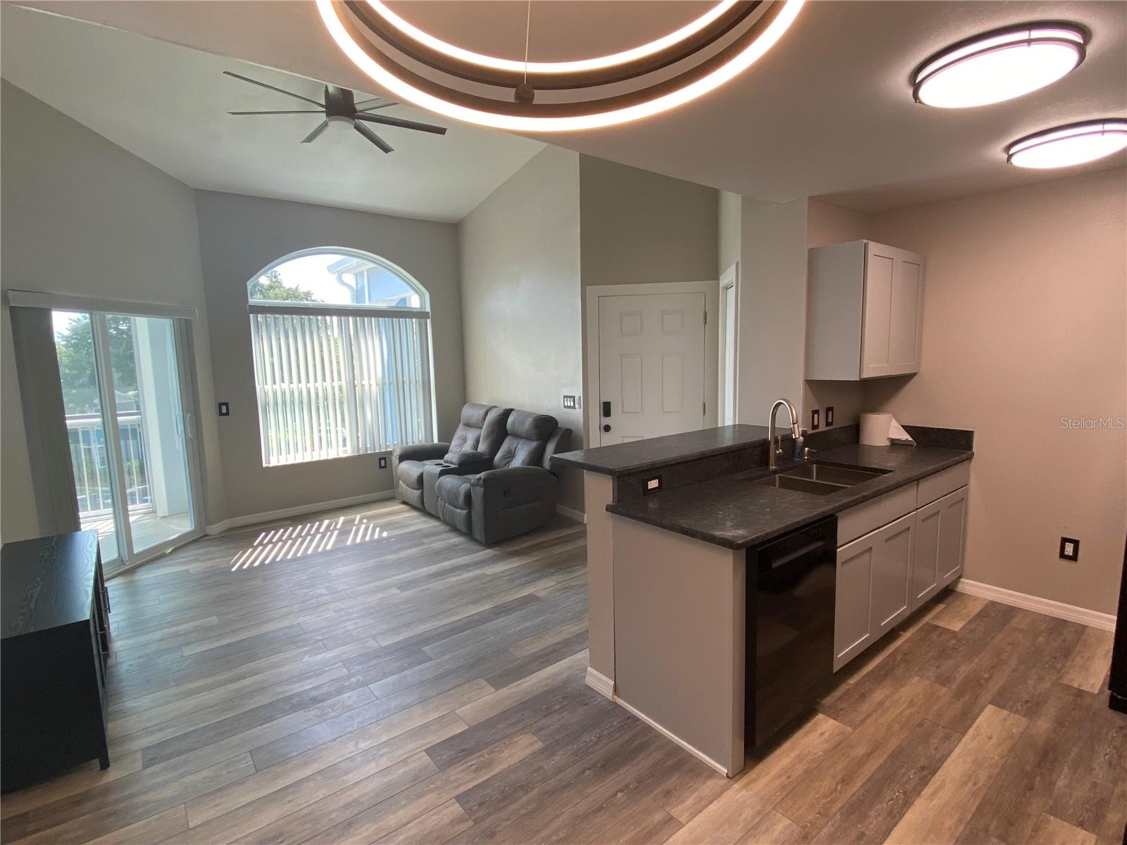 Image 13 of 21 For 2592 Grassy Point Drive 306