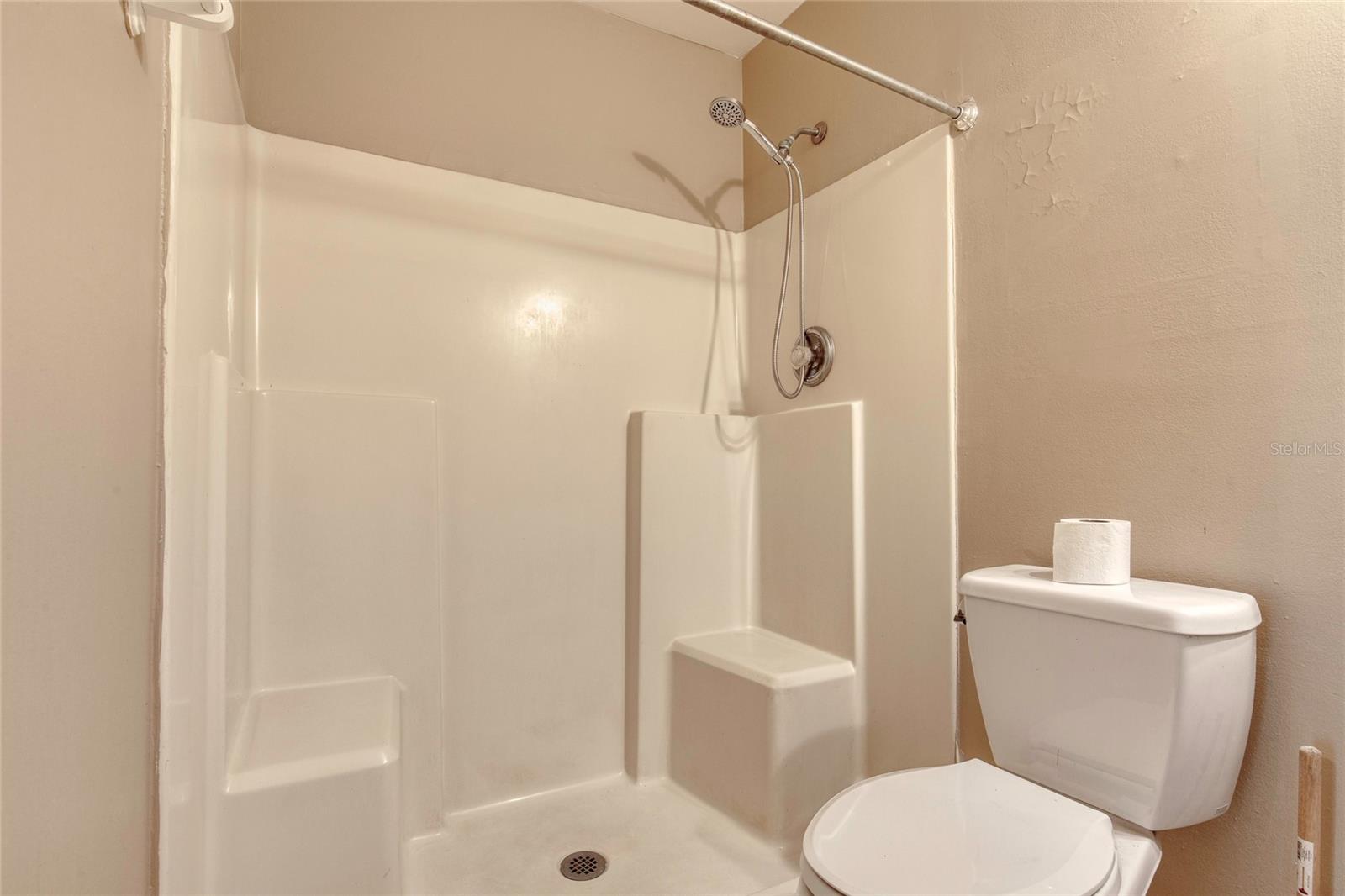 Image 11 of 22 For 1519 Silverstone Court