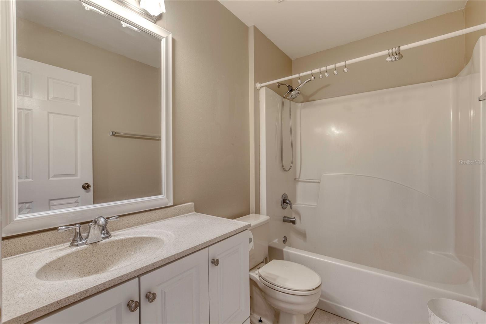 Image 13 of 22 For 1519 Silverstone Court