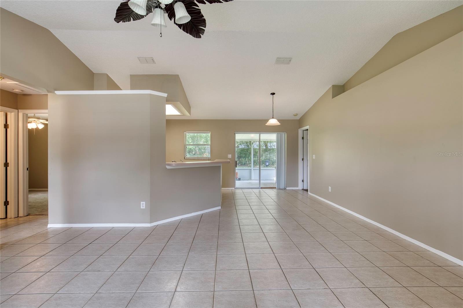 Image 5 of 22 For 1519 Silverstone Court