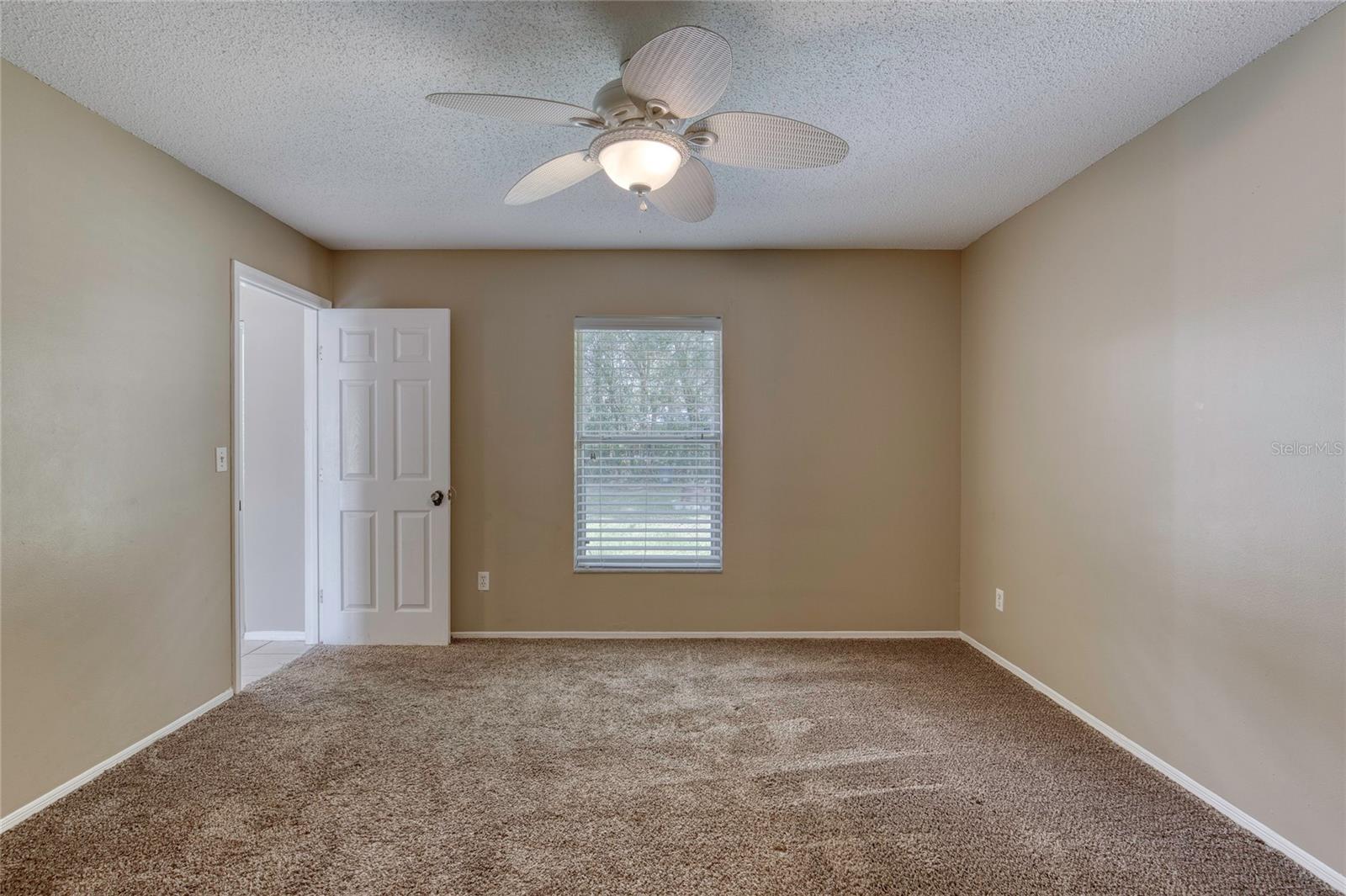Image 9 of 22 For 1519 Silverstone Court
