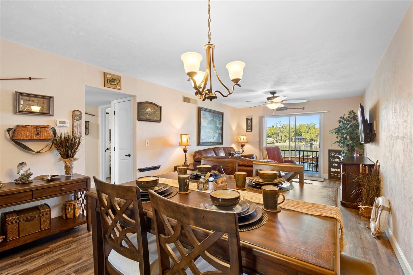 Image 11 of 44 For 1640 Juno Trail 202d