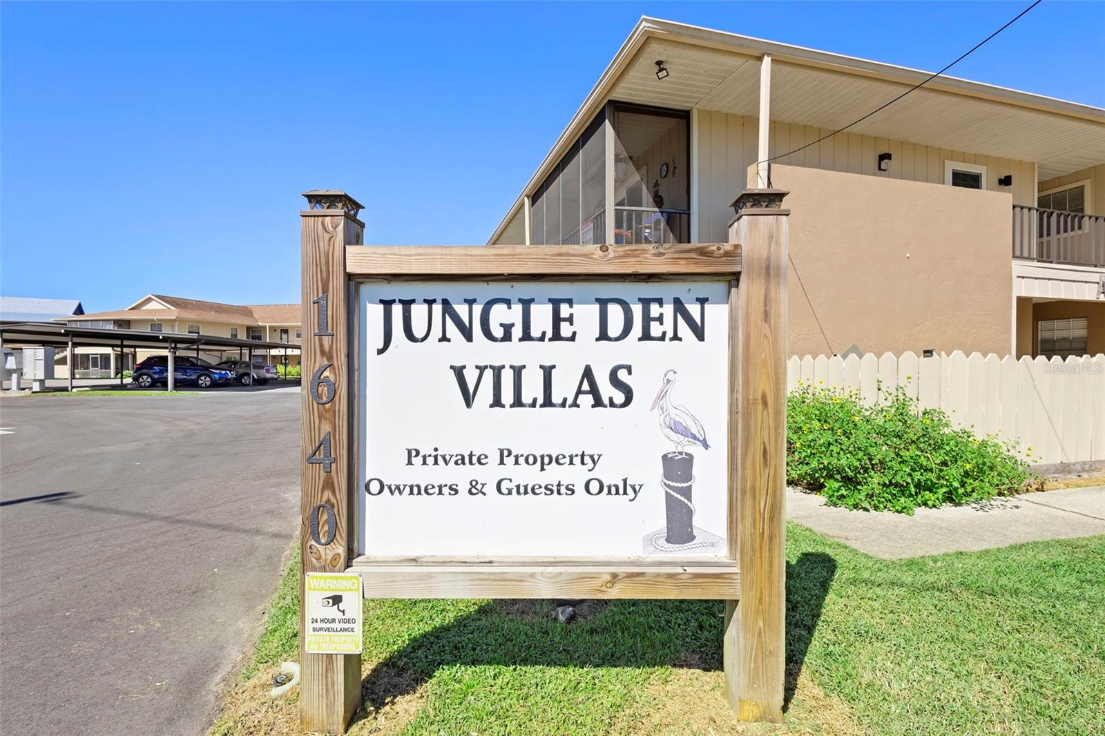 Image 2 of 44 For 1640 Juno Trail 202d