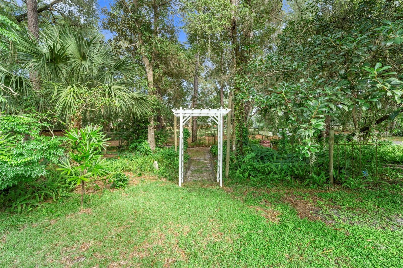 Image 65 of 82 For 1268 Mcgregor Road