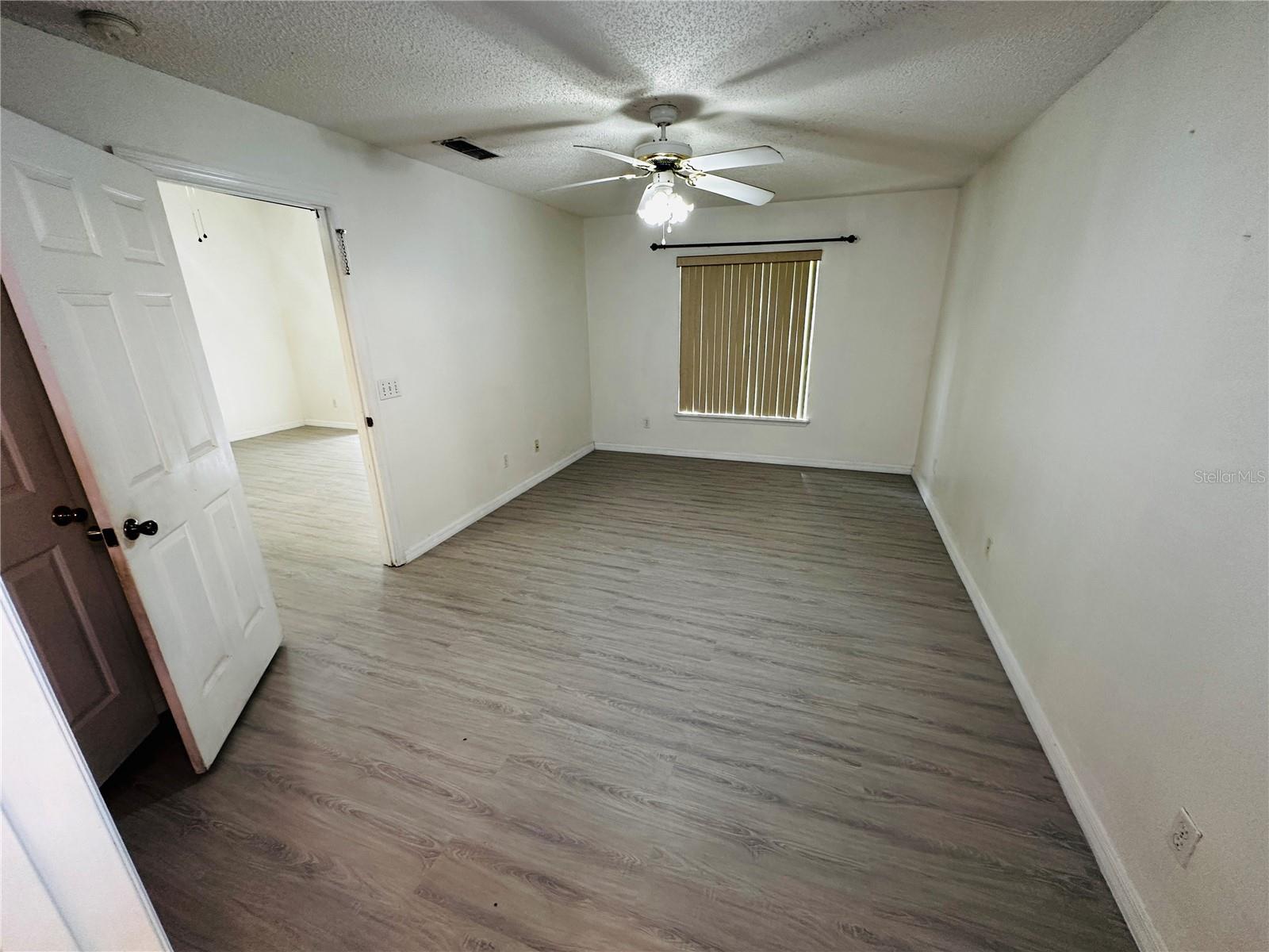 Image 4 of 16 For 304 Heritage Estates Lane