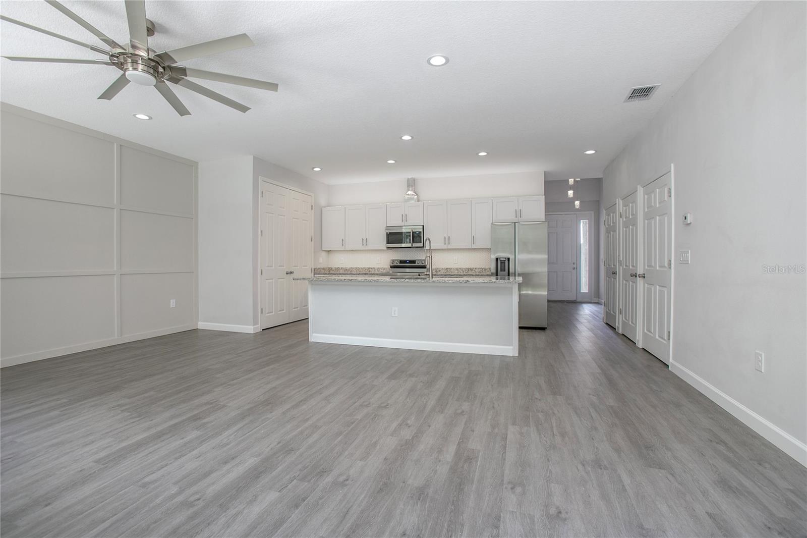 Image 6 of 13 For 1214 Thompson Avenue