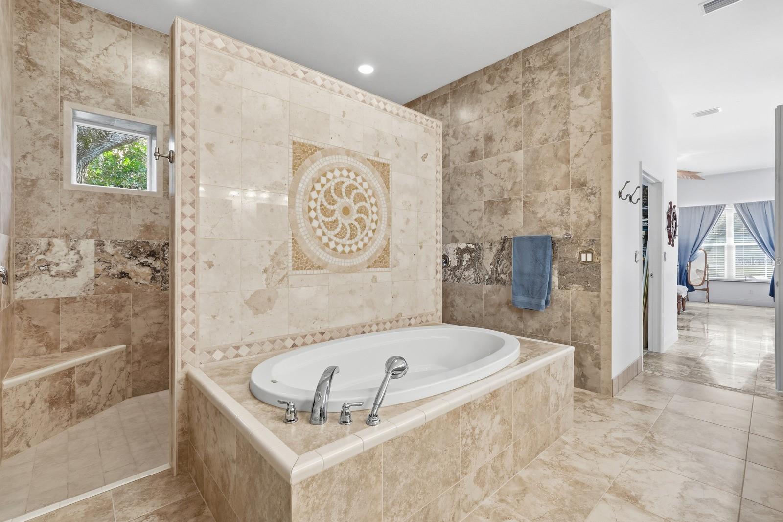 Image 38 of 67 For 105 Beach Street