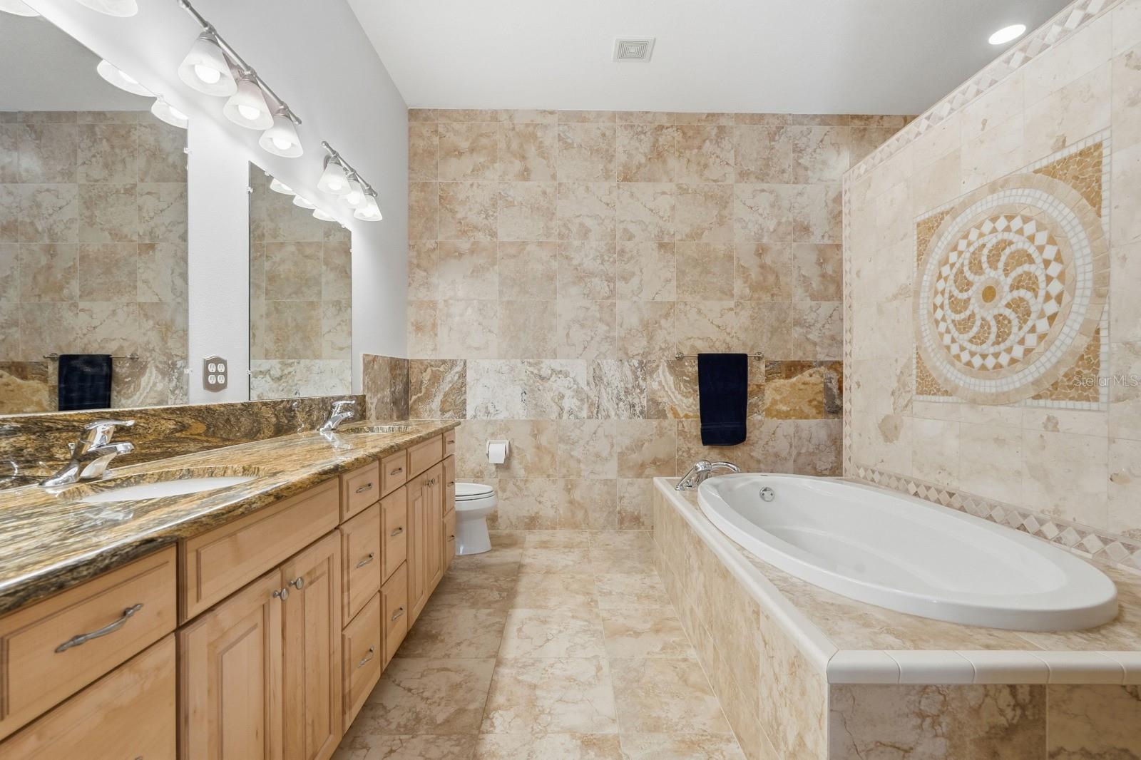 Image 40 of 67 For 105 Beach Street