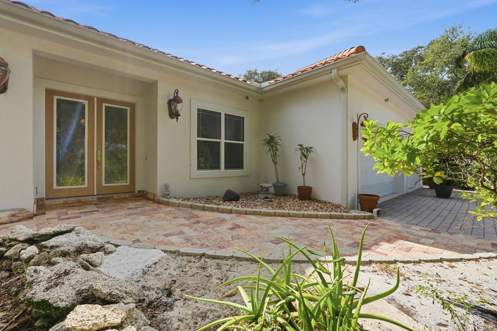 Image 5 of 67 For 105 Beach Street