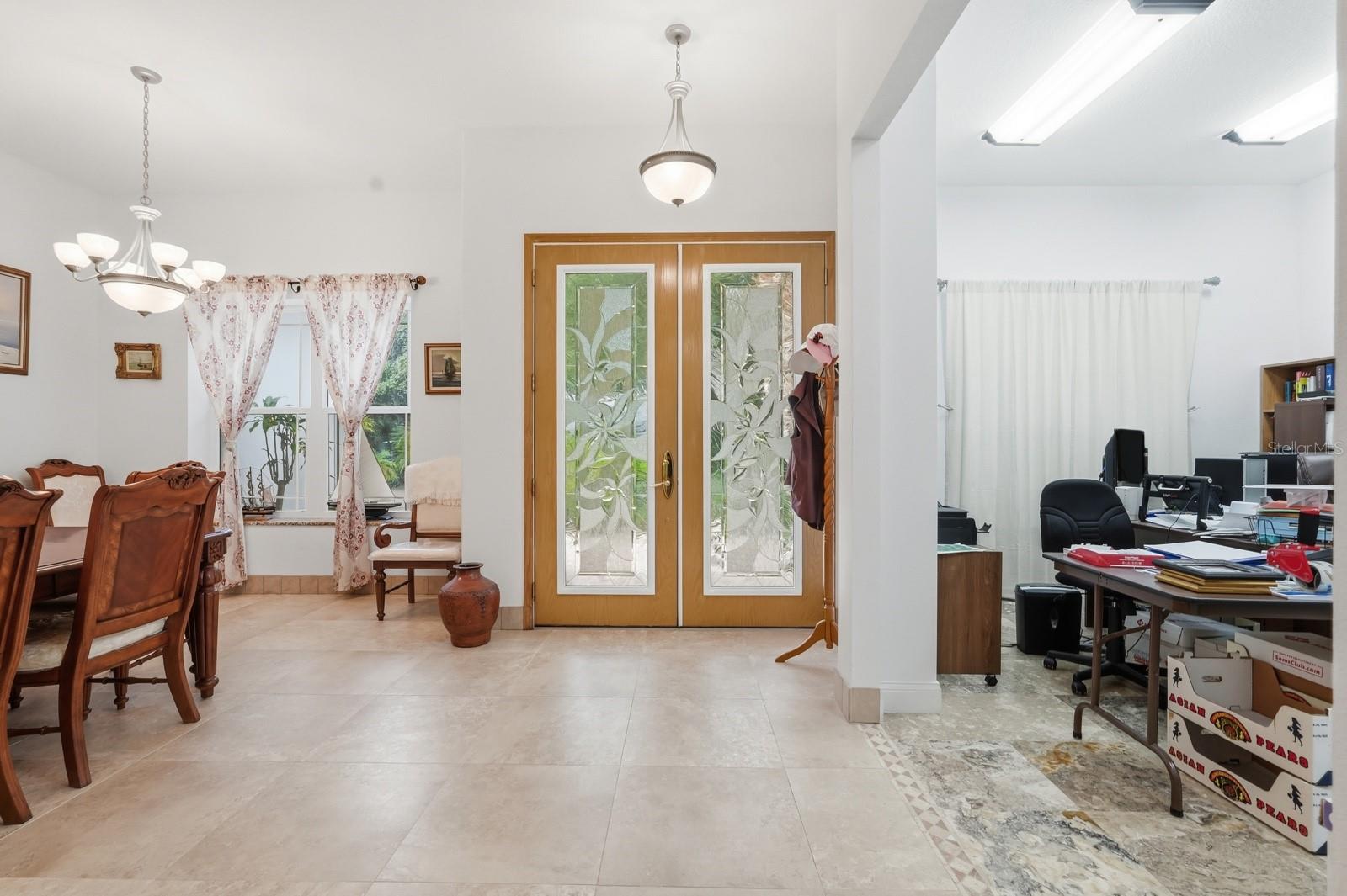 Image 8 of 67 For 105 Beach Street