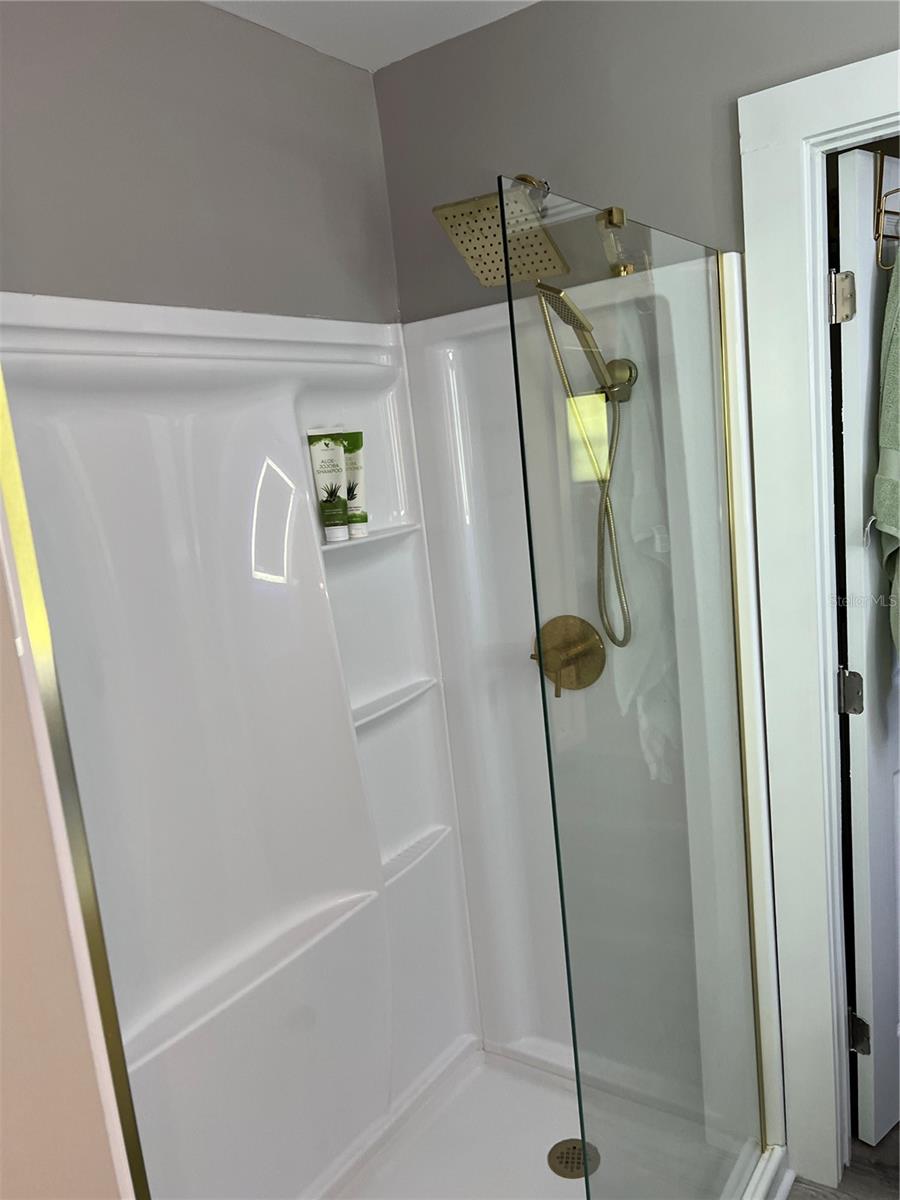 Image 11 of 17 For 115 Patrician Place