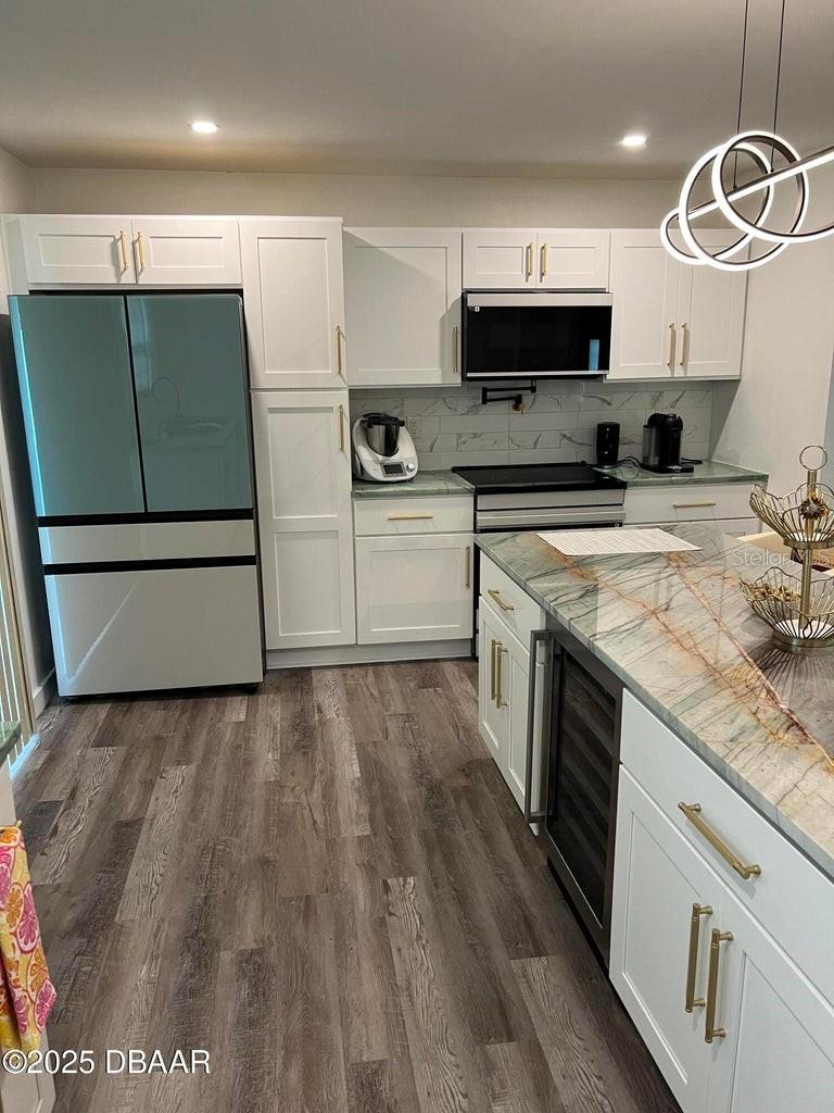 Image 4 of 17 For 115 Patrician Place