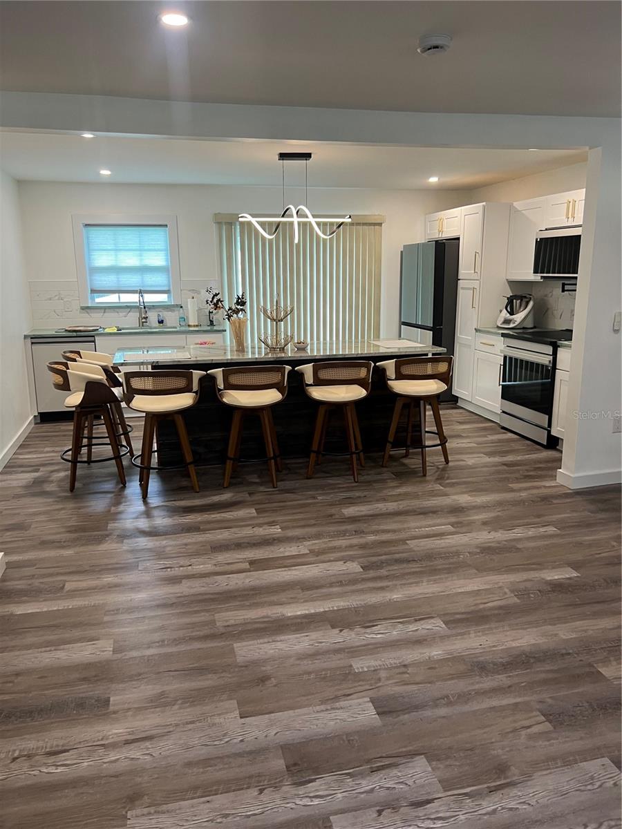 Image 6 of 17 For 115 Patrician Place