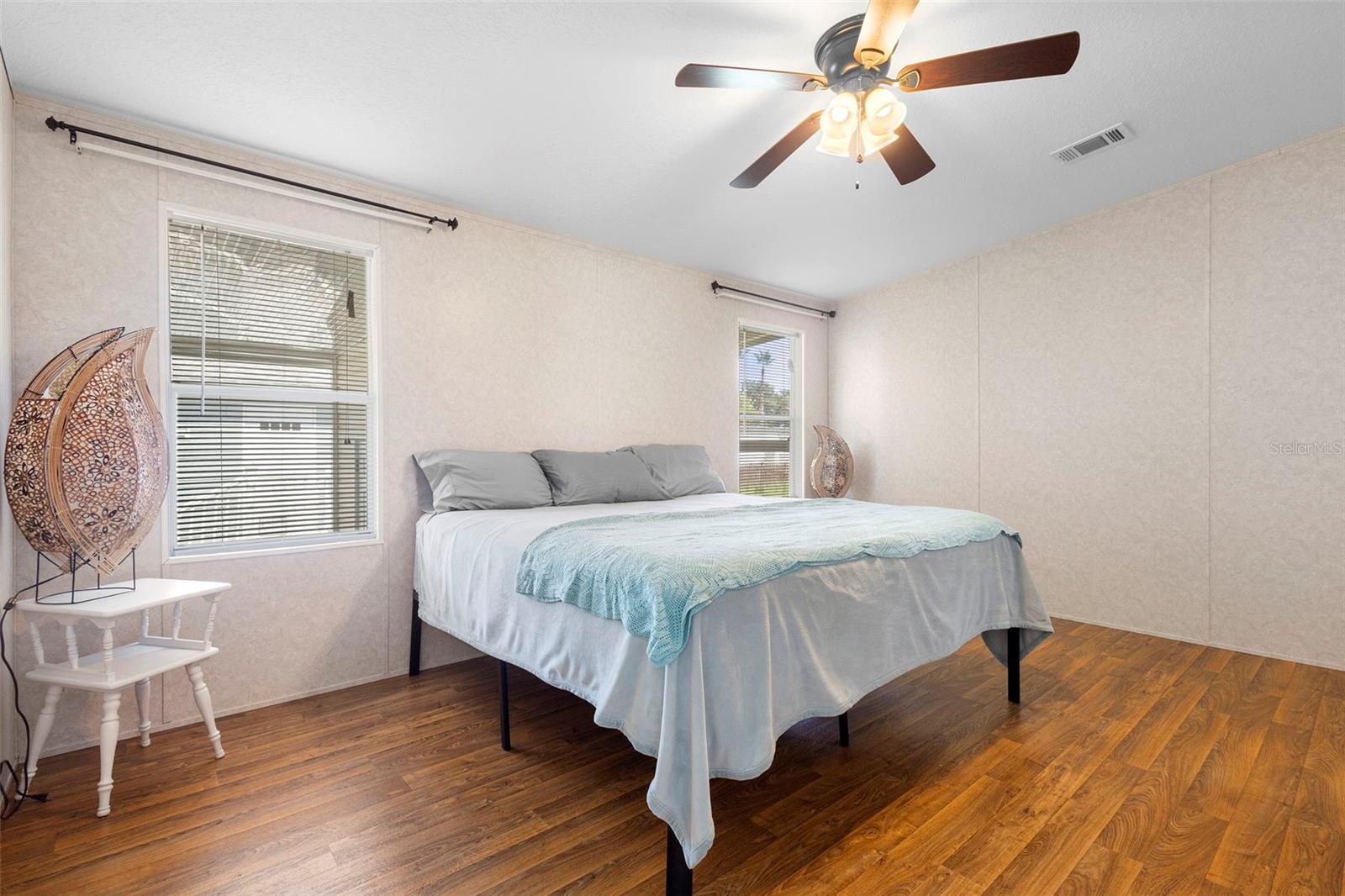 Image 16 of 41 For 4393 Maple Avenue