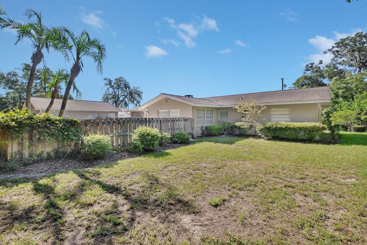 Image 37 of 38 For 569 Parkdale Court