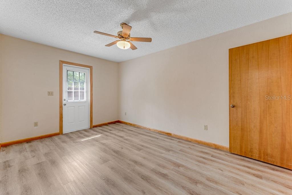 Image 13 of 25 For 5943 Trailwood Drive