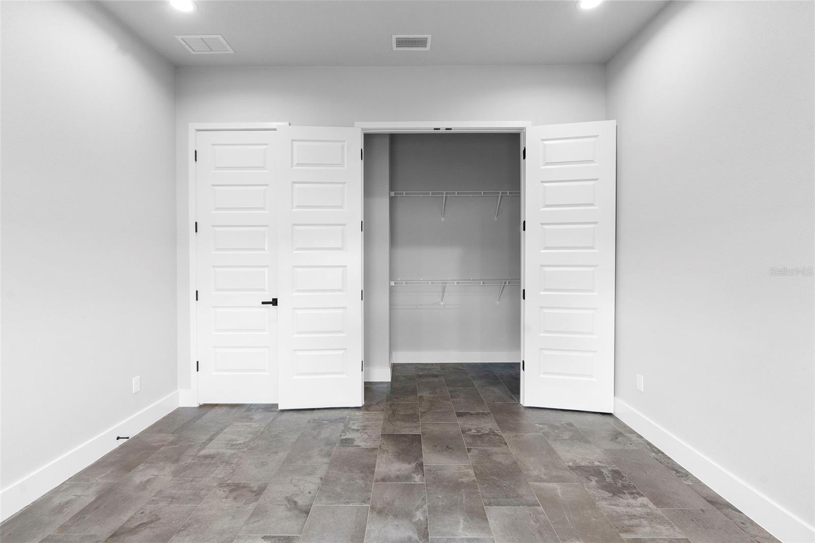 Image 14 of 29 For 1548 Lake Reserve Drive