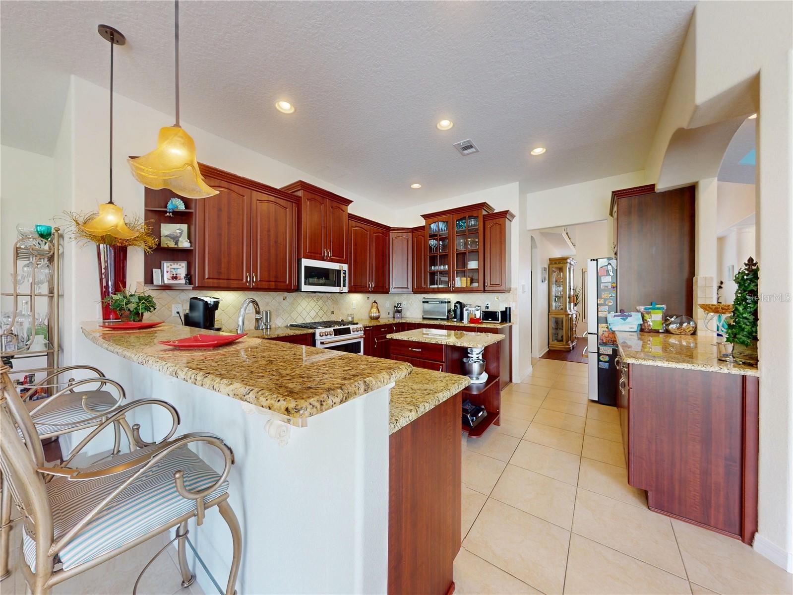 Image 13 of 94 For 253 Glen Abbey Lane