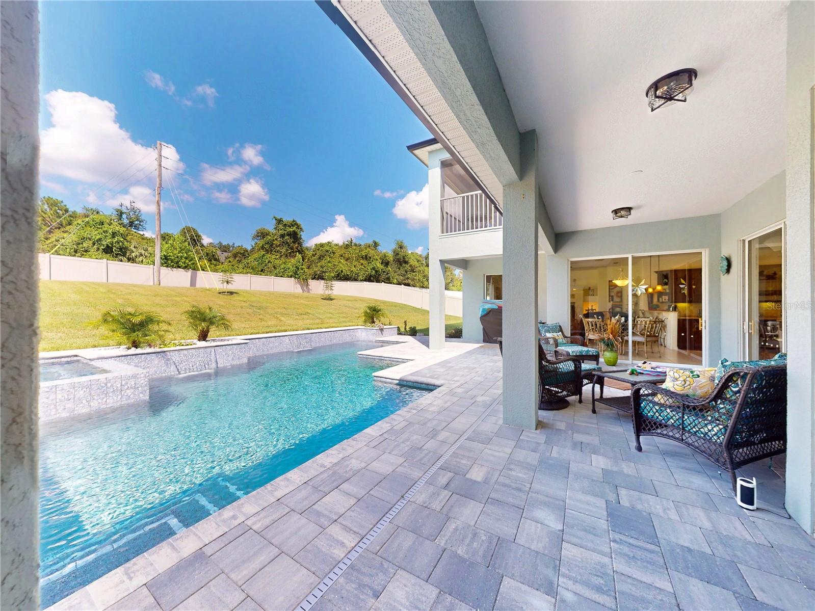 Image 65 of 94 For 253 Glen Abbey Lane