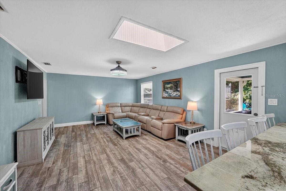 Image 25 of 51 For 24 Heather Lane