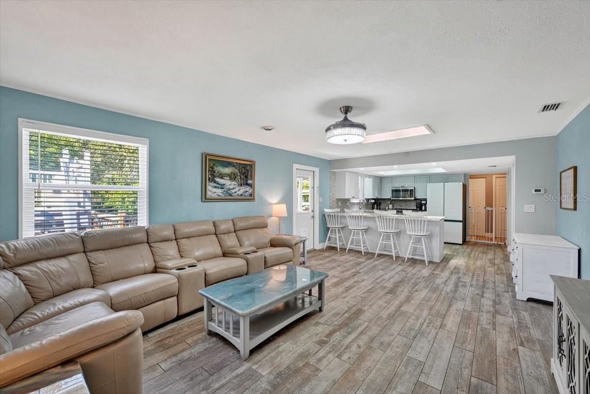 Image 26 of 51 For 24 Heather Lane