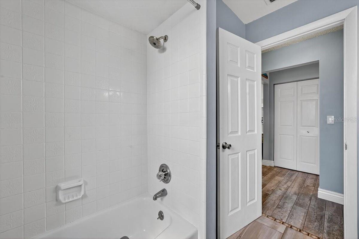 Image 31 of 51 For 24 Heather Lane