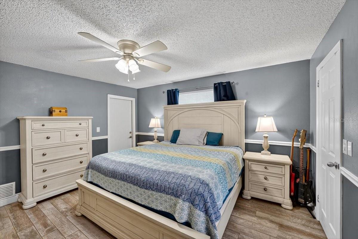 Image 33 of 51 For 24 Heather Lane