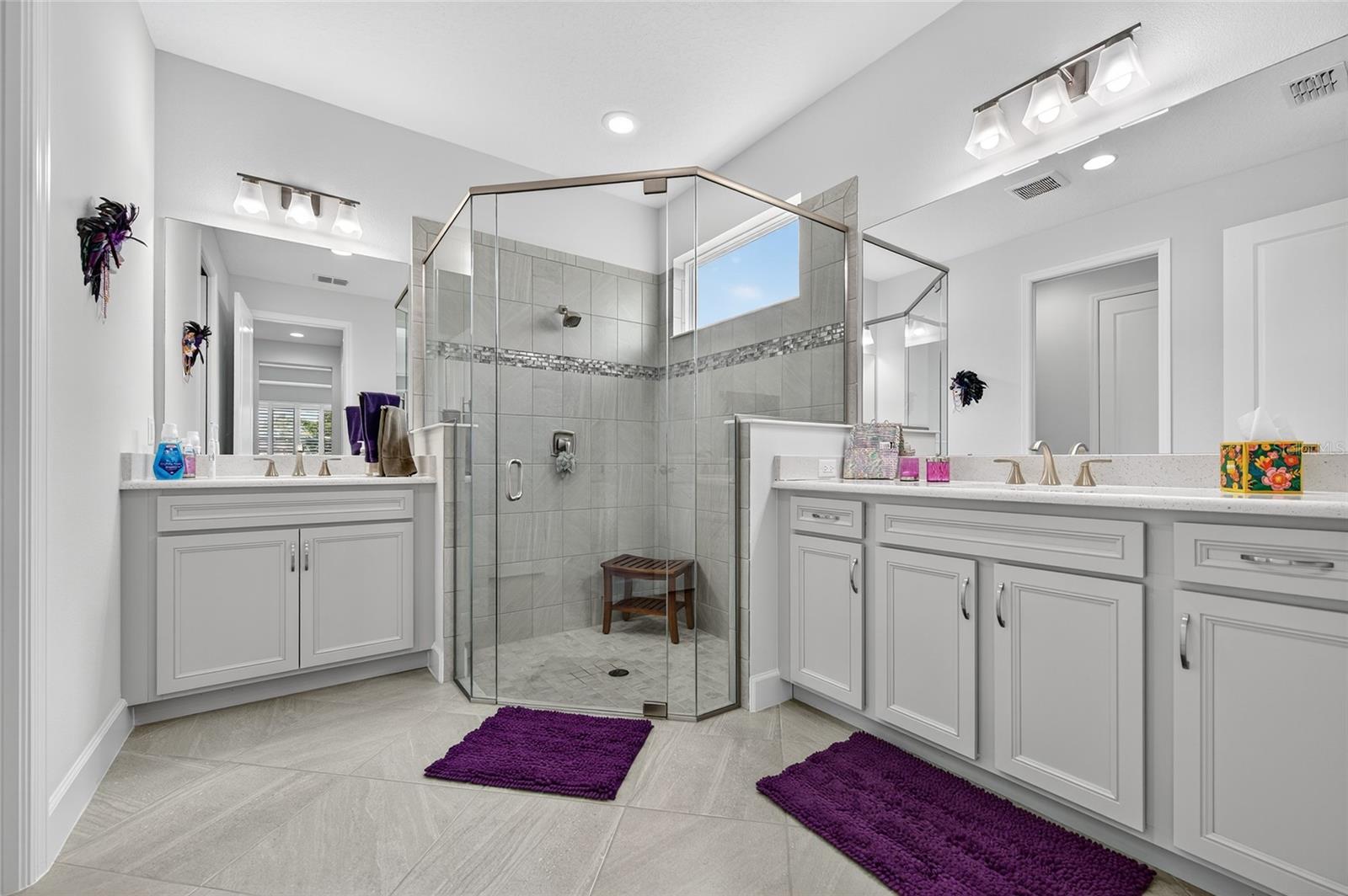 Image 15 of 31 For 253 Compass Rose Drive