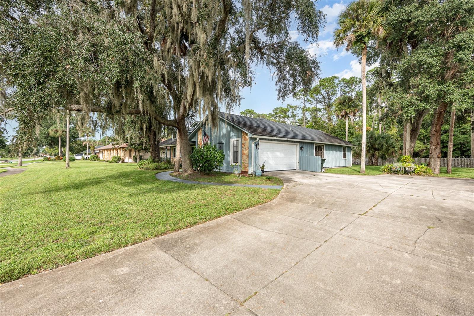 Image 5 of 43 For 573 Pelican Bay Drive