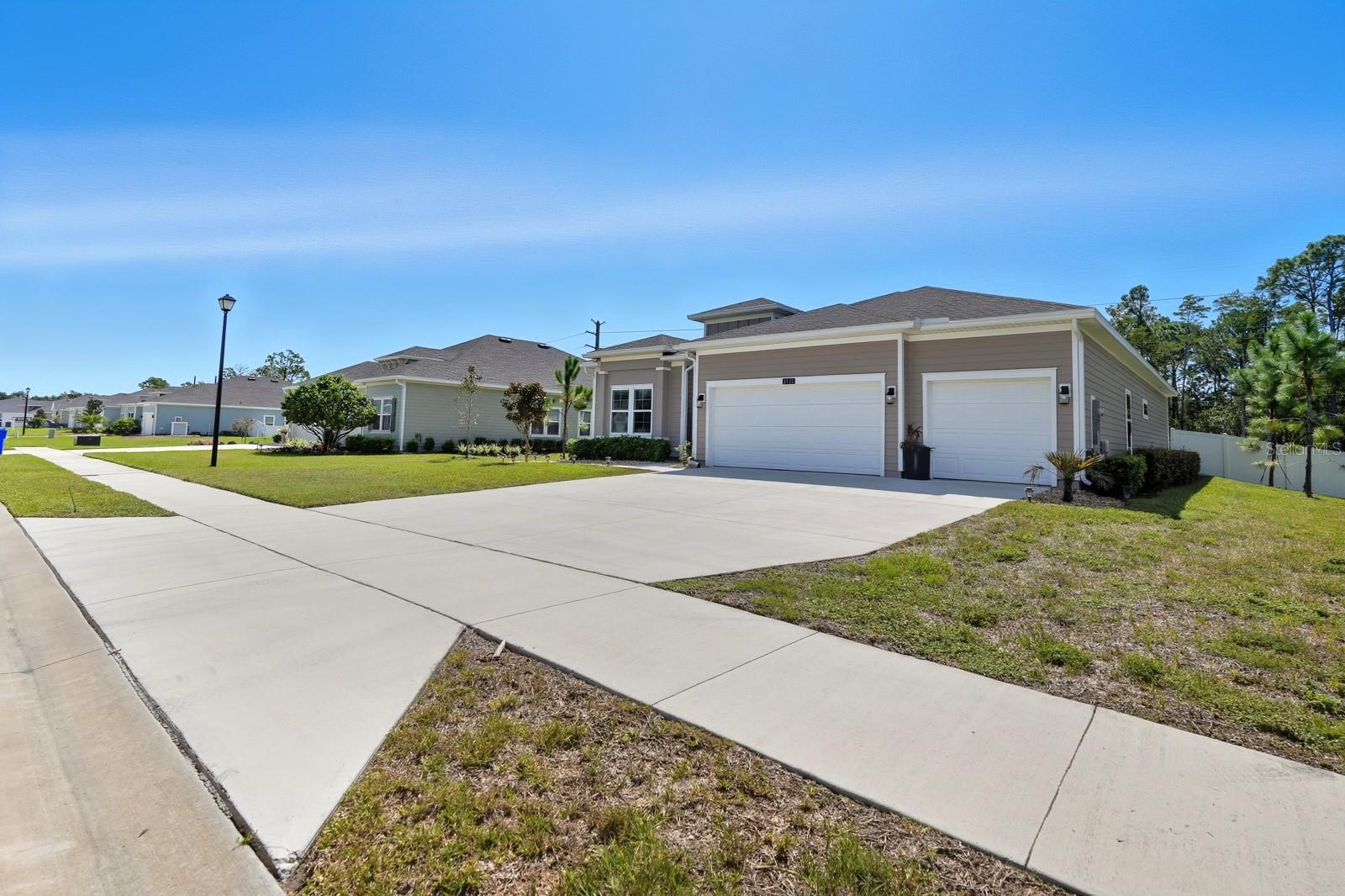 Image 10 of 54 For 2123 Raglan Circle