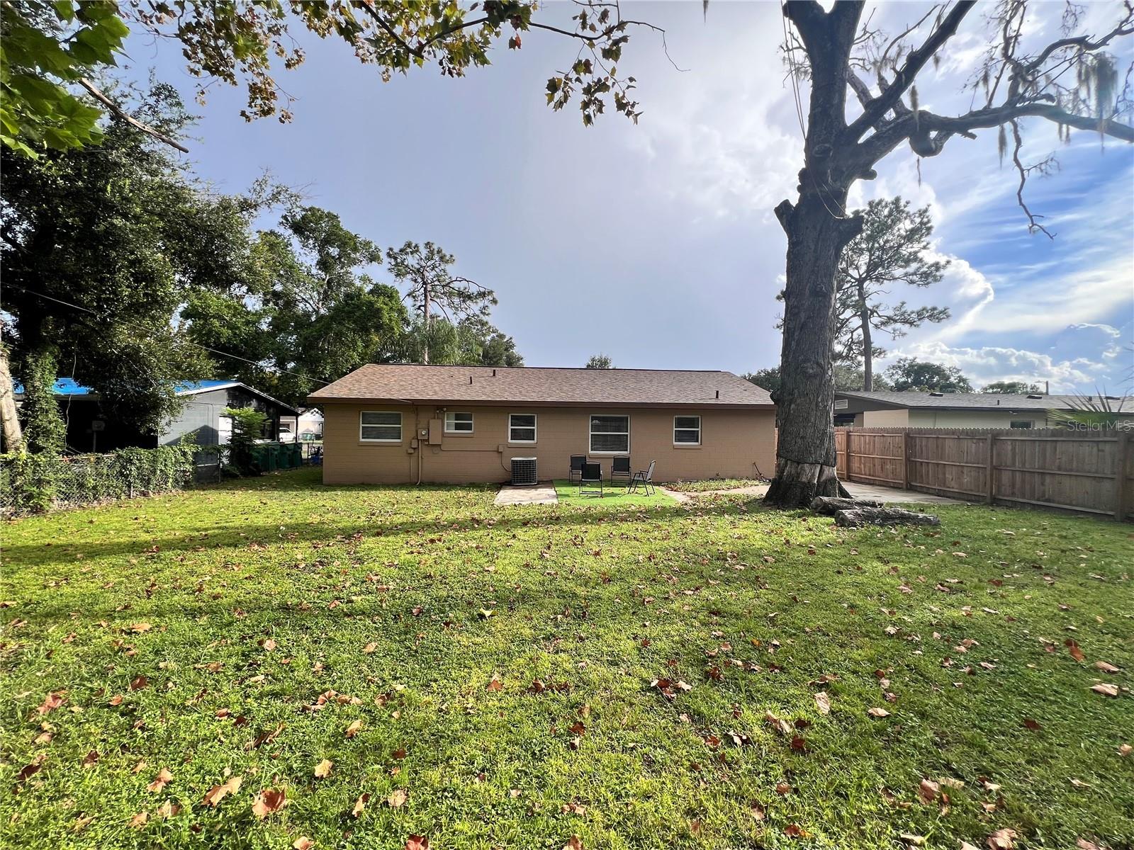 Image 11 of 59 For 921 Valleydale Avenue