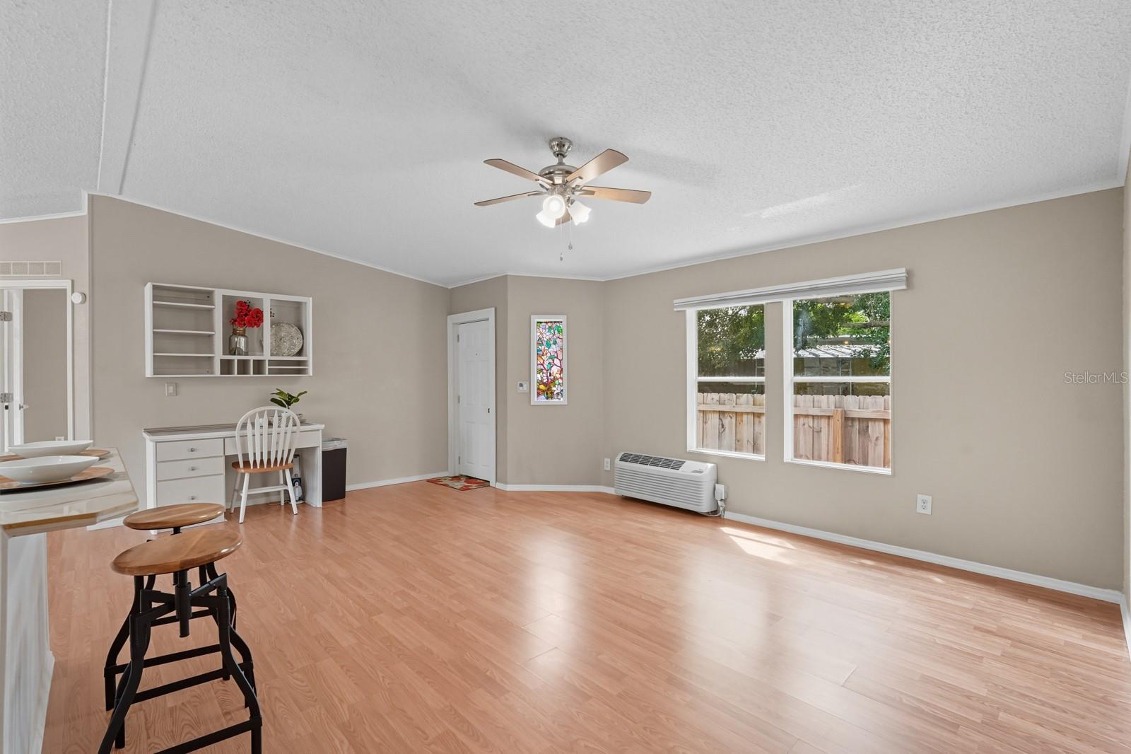 Image 13 of 33 For 5402 Taylor Avenue